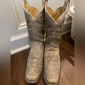 New w/o tags. Women’s corral boots